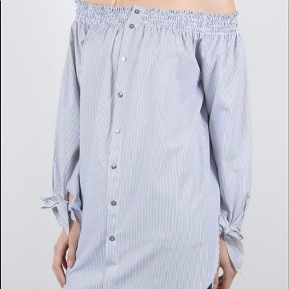 NWT Off Shoulder Blue Stripe Tunic - Picture 4 of 5